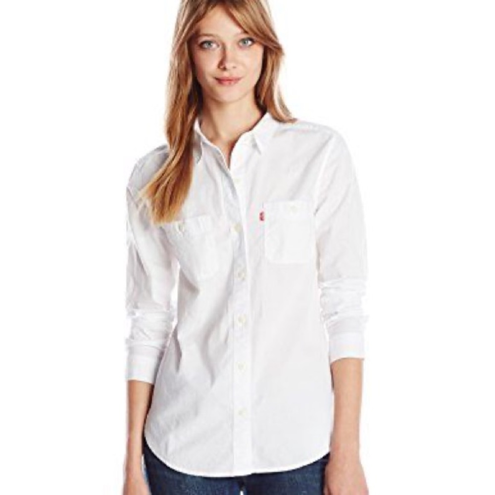 Levi’s white shirt